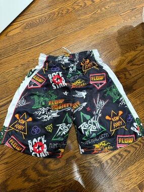 Flow Society YM rock and roll print shorts